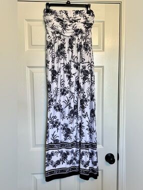 Soma Navy & White Strapless Maxi Dress size XS